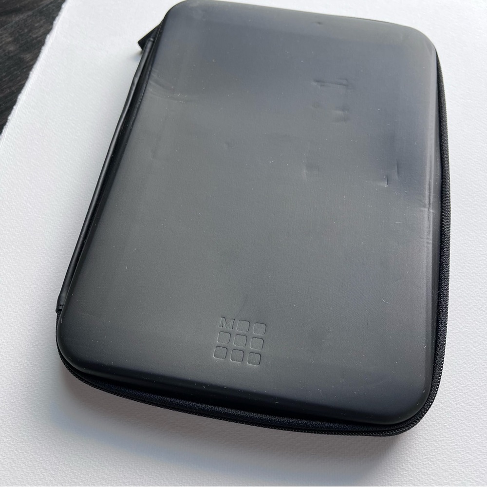 Moleskine Black Tablet Cover with Zip Closure // VINTAGE